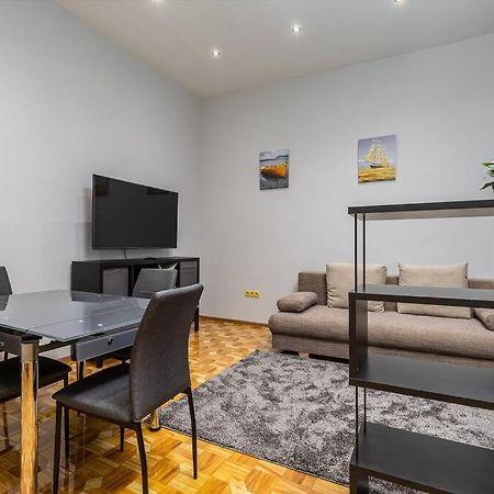 Bold Base Apartment Βουδαπέστη Εξωτερικό φωτογραφία