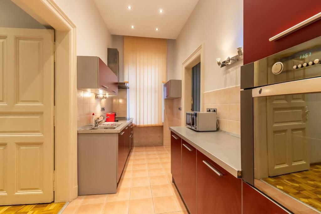 Bold Base Apartment Βουδαπέστη Εξωτερικό φωτογραφία