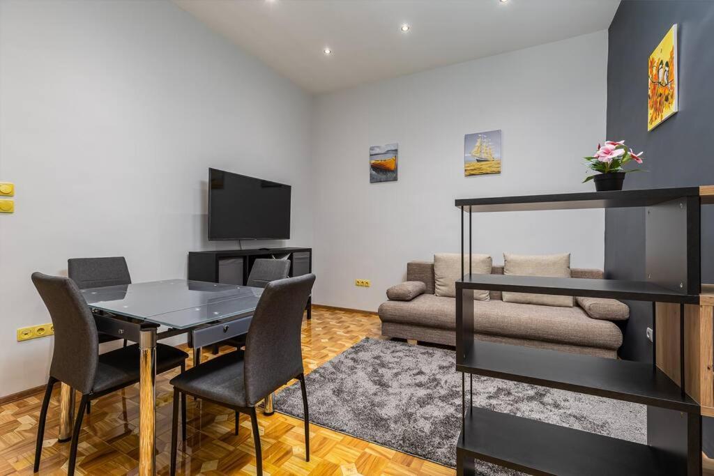 Bold Base Apartment Βουδαπέστη Εξωτερικό φωτογραφία